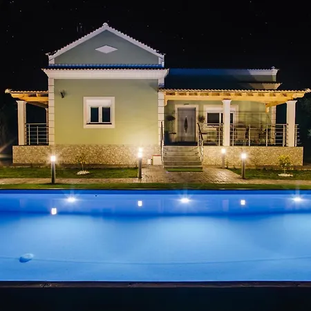 Luxury Kokos-private Pool In A Serene Natural Private Estate Villa *