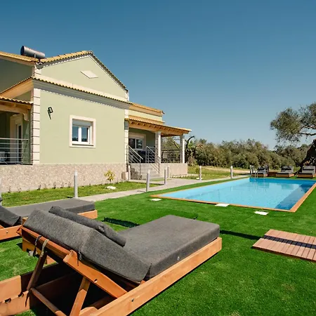 Luxury Kokos-private Pool In A Serene Natural Private Estate Villa Vitaládes
