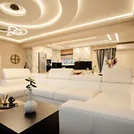 Dom wakacyjny Luxury Kokos-private Pool In A Serene Natural Private Estate *