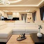 Villa Luxury Kokos-private Pool In A Serene Natural Private Estate *